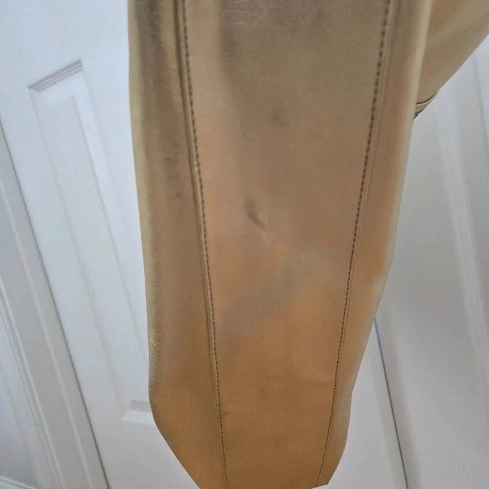 Gold tote bag with sequin detailing - Picture 7 of 10